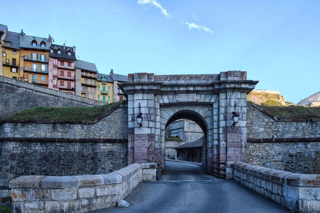 Pres Des Forts Бриансон Экстерьер фото